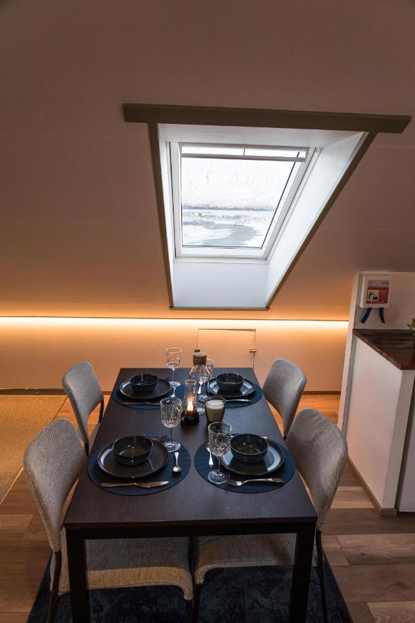 Ferienwohnung Scenic Penthouse - Ocean View & Skylight Windows Siglufjordur Exterior foto