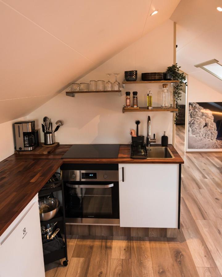 Ferienwohnung Scenic Penthouse - Ocean View & Skylight Windows Siglufjordur Exterior foto